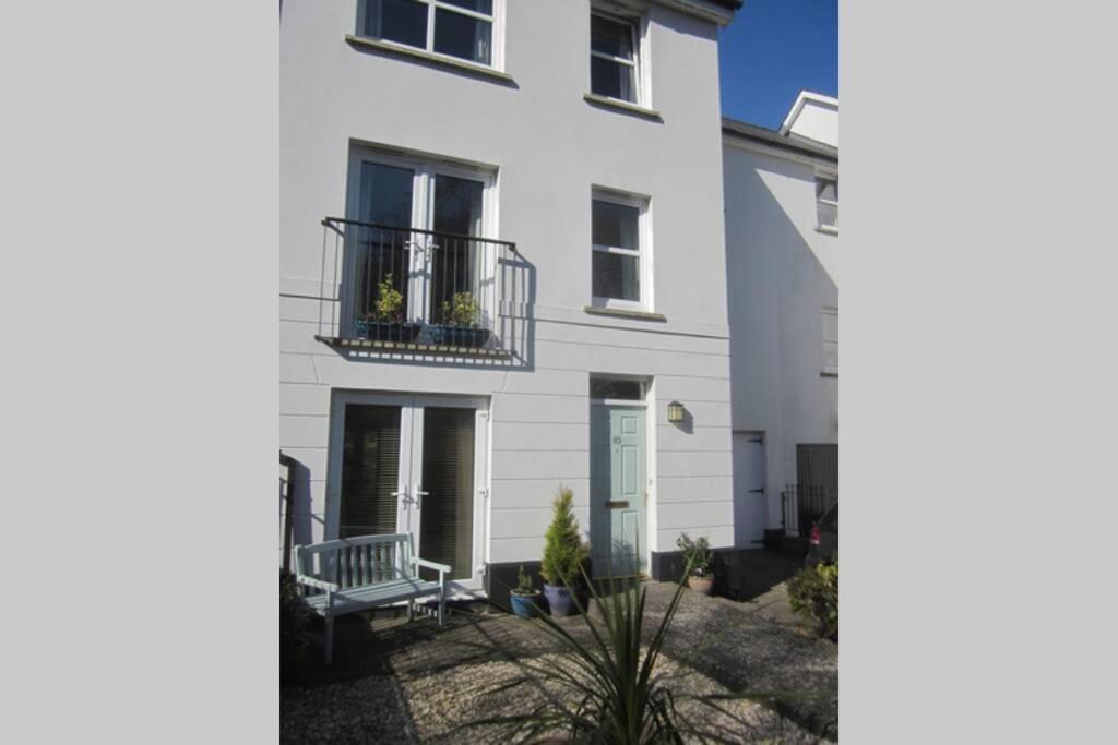 Pembroke Townhouse Villa Haverfordwest Esterno foto